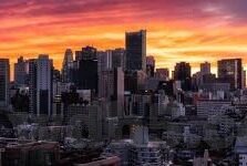 足球布鲁日欧本比分-布鲁日VS欧本，一场跌宕起伏的进球盛宴，比分背后的战术博弈解析